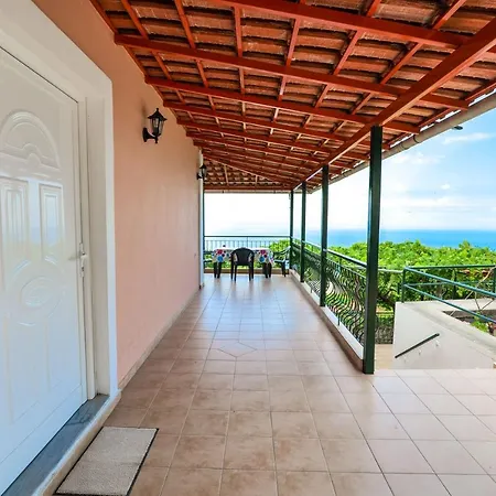 홈스테이 Gurra Room's Lukovë