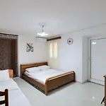 Gurra Room's Lukovë