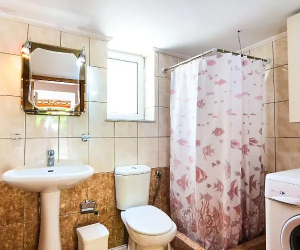 Gurra Room's Homestay *